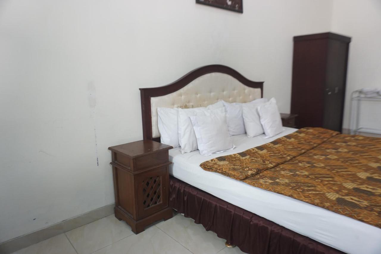 Hotel Laweyan Solo Bagian luar foto