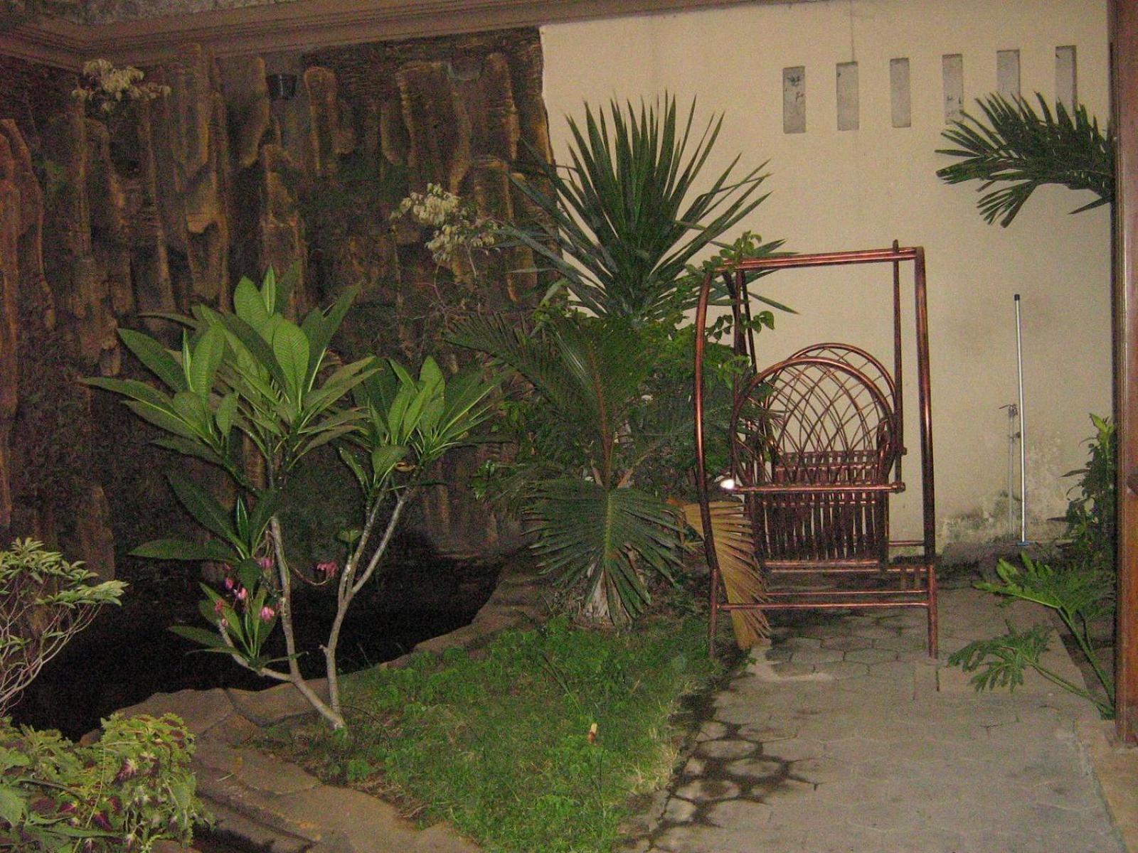 Hotel Laweyan Solo Bagian luar foto